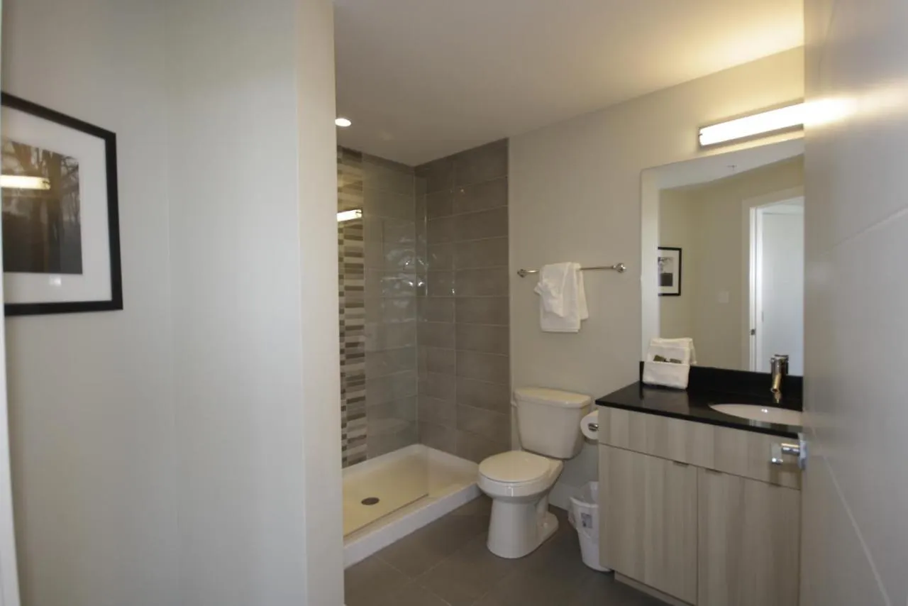 Premiere Suites - Icon Bay Halifax Apartment